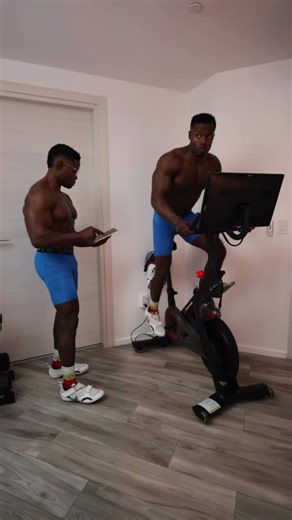 Comment “Feedback” and I’ll send you a PDF that shows you how to build a feedback loop that actually improves your energy, sleep, and performance. If you don’t track it, you can’t improve it. Effort without feedback is just guessing. Most people quit because they don’t know whether their work is working. A feedback loop fixes that. Measure → reflect → adjust → grow. Build awareness, not burnout. Know what matters. Know what’s changing. Know what needs to shift. This is how you make progress pred