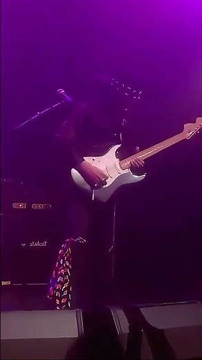 JIMI HENDRIX 's ~ * All Along the Watchtower * { 1968 } -Guitarsolo Live performed by Randy Hansen .