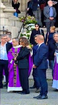 🥀 NATHALIE BAYE'S FUNERAL: Laura Smet's heartbreaking farewell, deeply moved, at Saint-Sulpice Ch...