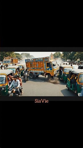 Alien Tries Fixing Indian Traffic! 😱 (GONE WRONG) #funny