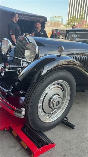 Rare Bugatti Type 50S Stuns with Bold Color Scheme
