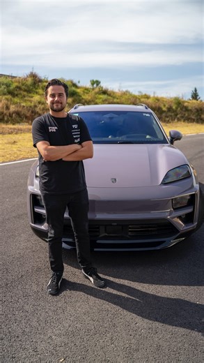 Fercho Urquiza on Instagram: "El nuevo Porsche Macan Turbo Electric es un misil ⚡️No te pierdas el capítulo completo de @kilometrocerotv por @blck.mnky ya disponible en YouTube y Spotify. #Km0 #MDR #PorscheMacan #ElectricPerformance"