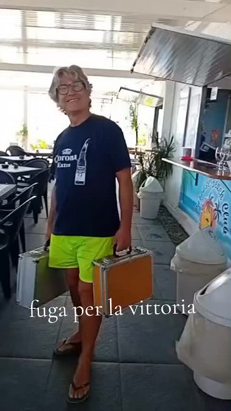 Video di erny (@erny7705) con suono originale - erny