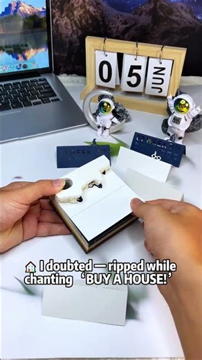 Tearing Open the Hogwarts Castle Memo Pad… and YES, It Lights Up! ✨🏰#3dmemopad #christmasgift