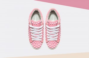It's never to soon for kids to explore their style. The Paris sneakers covered by pyramid studs are the perfect first step for the little ones. | Philippe Model