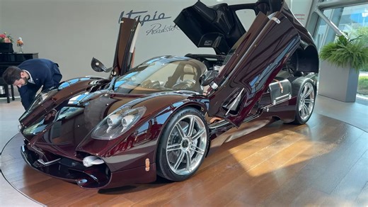 864马力，全后驱，手动变速箱：现在以敞篷形式呈现！| 帕加尼（Pagani）Utopia Roadster 外观与内饰讲解
