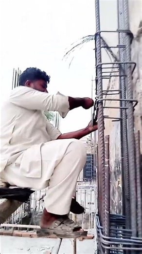 The correct method of making columns with rebar in the foundation,12-6#shots #shorts #construction