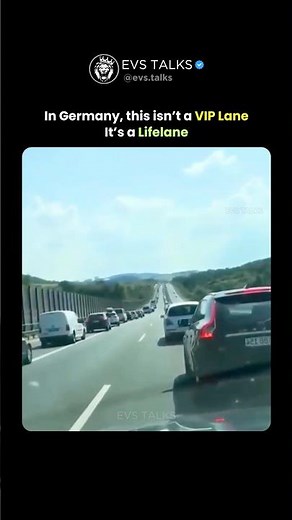 In Germany This Isn’t a VIP Lane… It’s a Life Line for Ambulances 😳🚑🇩🇪