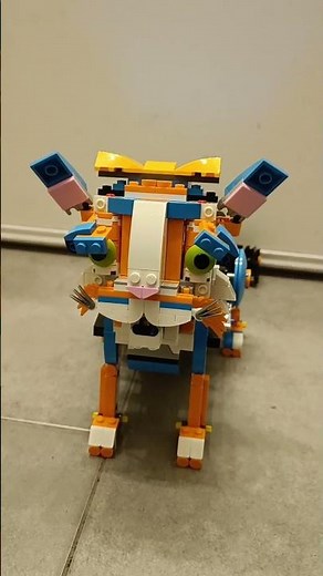LEGO CAT - Lego boost 17101 #lego #legotechnic #legocat