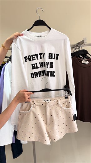 Video của ettie studio (@ettie.studio) với bản nhạc swimming pools - ‍r7ptor