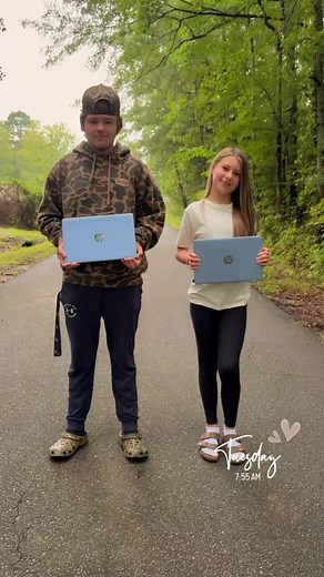 Back to school looks a little different this year but I can’t believe I have a 6th Grader and 9th Grader!!! #homeschooling | Jodie Stewart