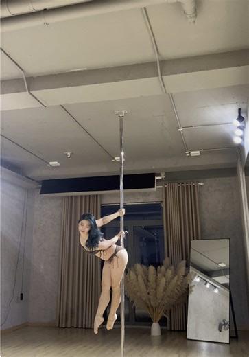 Pole Dance Basics for Beginners