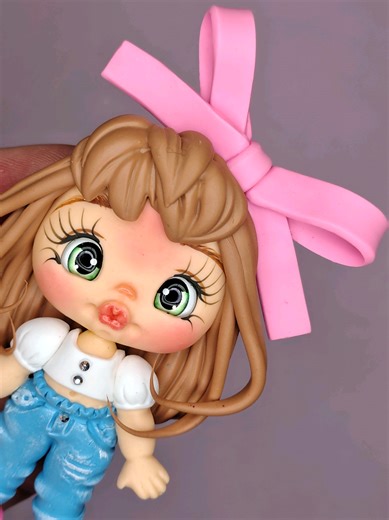 Bonequinha de Biscuit: Arte Relaxante em Porcelana Fria