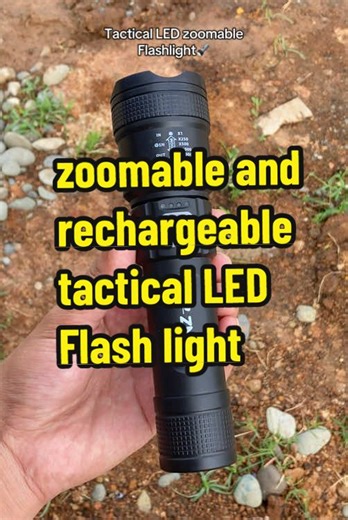 Zoomable and Rechargeable Tactical LED Flashlight