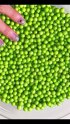 Satisfying Wax and Slime Cracking ASMR Experience