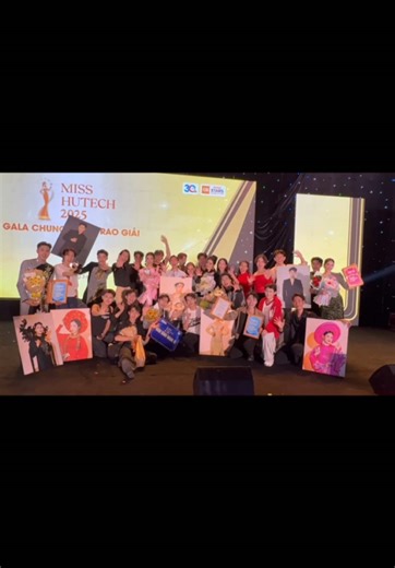 🌟 MISS HUTECH 2025 🌟 Hành trình Miss HUTECH 2025 đã khép lại, đánh dấu một chặng đường đầy cảm xúc và những khoảnh khắc đáng nhớ. Với sự nỗ lực không ngừng, các bạn thành viên CLB Model HUTECH đã tỏa sáng rực rỡ, để lại dấu ấn khó quên tại đêm chung kết. Xin chúc mừng các bạn: 1. Trần Lê Như Ý - Top 10 Miss HUTECH, Top 5 Miss Fashion, Top 5 thí sinh nữ trình diễn trang phục dân tộc đẹp nhất. 2. Trần Thu Hà - Top 10 Miss HUTECH. 3. Hồ Thị Như Quỳnh - Top 20 Miss HUTECH, Top 5 Miss Tài Năng. 4. 