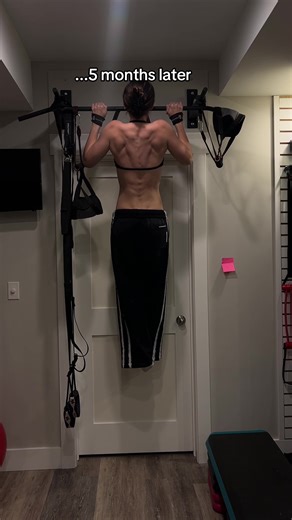 Dont give up when it gets hard, consistancy really is key #girlswholift #fyp #pullups #viral