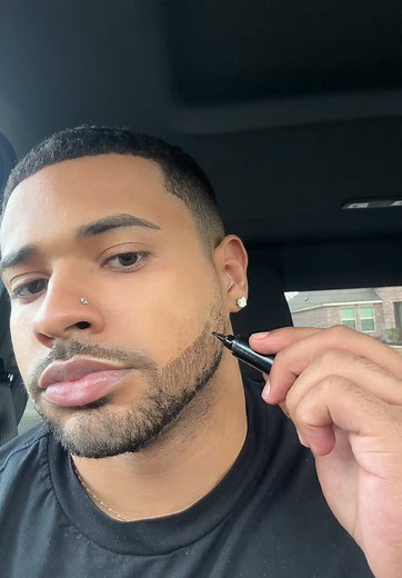 Beard Filler Application Techniques for Men