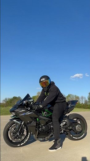 Best Sounding Superbike EVER?! Ninja H2 🐣