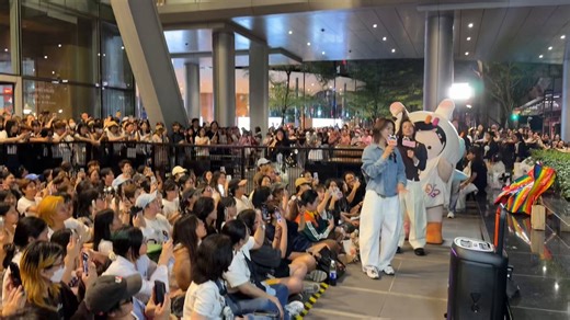 เอมี่ - บอนนี่ และ Any ขอบคุณทุกคนที่มาหากันวันนี้นะคะ ดีใจที่ได้เจอทุกคน ขอบคุณที่มาเลี้ยงพวกเราทั้งสามคนน้า@emiamily @beonnnie#GMMTVFANIVAL2026xEmiBonnie#GMMTV