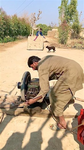 Man fighting with Diesel engine #trndingshort #experimnent #dieselengine #newtrend