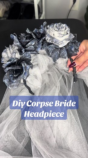 Diy Corpse Bride headpiece #tutorial #corpsebride #diyhalloween #crafts #diycostumeideas #corpsebridecosplay #emilycorpesbride