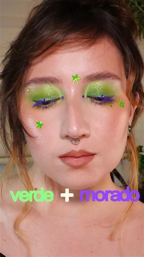MARÍA CAMILA 🌸 | Maquillaje color verde radioactivo lleno de brillitos y felicidad ☢️ Usé la paleta Alien de @jeffreestarcosmetics, el glitter de... | Instagram