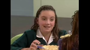 238K views · 4.5K reactions | ¡Bueno! Pues les salió barato el casi cremar al tío Diodoro, pero, si creen que hasta ahí llegó el video, espérense a ver los bloopers ¡La risa de Federica! ¡Sigue disfrutando de #LaFamiliaPLuche por #DistritoComedia! | Distrito Comedia | Facebook