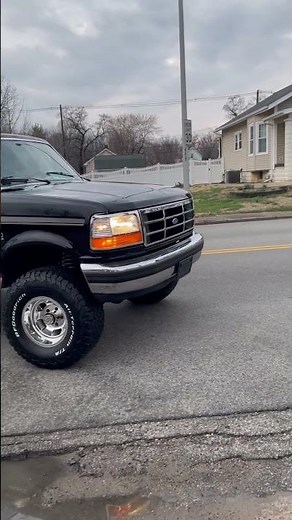 Ford Bronco on 4” Lift + KO2s… This Stance Is Perfect