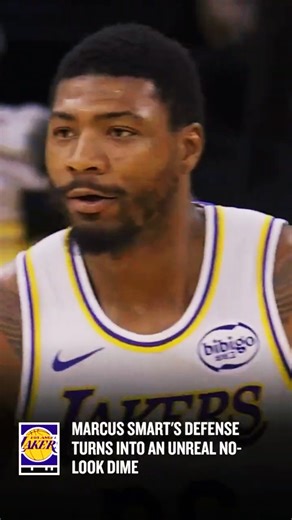 Marcus Smart’s defense turns into an unreal no-look dime 😤🎯🔥