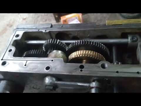 Lathe Machine Apron Mechanism