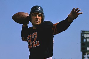 Johnny Lujack (1925–2023), oldest living Heisman Trophy winner