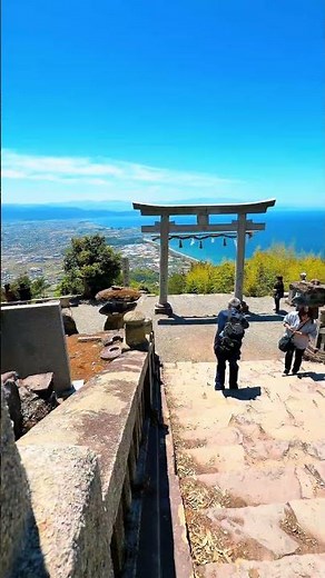 空と海を一望できる天空の鳥居✨️📍高屋神社 | Takaya Shrine #高屋神社 #天空の鳥居 #絶景スポット #香川