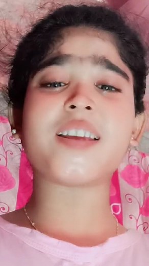 Maya Moni | Amare shopno dekheya kar bashore ghumash | Instagram