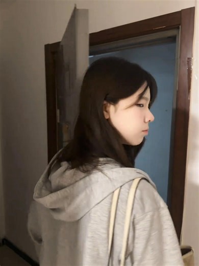 好像有哪里不对 #情侣 #vlog日常 #反转 #搞笑 #万万没想到 #笑翻全场 #malaysia | 笑翻全场μ