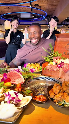 @daibokujyo_doutonboriten had one of the best Japanese barbecue in Osaka! 🥩 @DaibokujyoDoutonbori • 📍Japan, 〒542-0071 Osaka, Chuo Ward, Dotonbori, 1 Chome−6−15 コムラード・ドウトンビル 5F • • • • #Foodie #restaurant #japanesebbq #osaka #dance