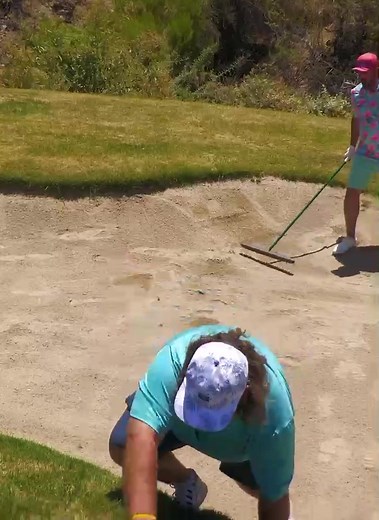 The shot was much better than his exit out of the bunker lol #bobdoessports #fatperez #golfer #funny @thefatperez