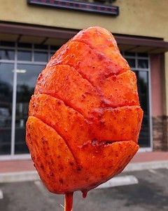 2.8M views · 859 reactions | Échale más chamoy y tajín, por favor 襤 | Yahoo En Español | Facebook