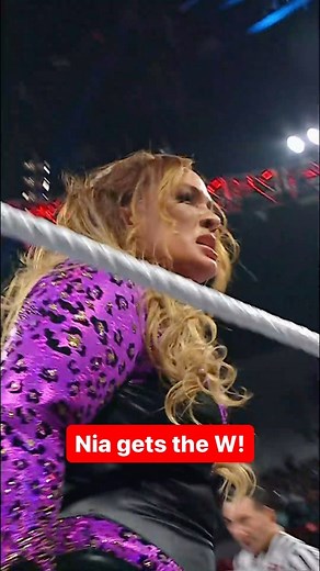 WWE on Instagram: "#NiaJax won tonight’s battle against @beckylynchwwe on #WWERaw!"