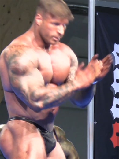 #body #bodybuilder #bodybuilding @Hugo KELEVRA