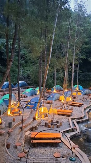 Pineus Tilu Riverside Camping on Instagram: "Camping as Forest Bathing PINEUS TILU IV Area depannya sungai dan dikelilingi kanan kiri belakang tebing tinggi dengan hutan pinus yang lebat. Lebih private, lebih luas dan cocok untuk grup besar dengan 21 tenda tipe 4.2 kapasitas total 84-126 orang. #pineustilu #forest #river #hutan #sungai #riverside #pinus #hutanpinus"