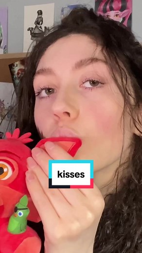 Cosy Kisses ASMR: Tiny Mic Kisses & Gentle Sounds for Relaxation