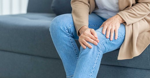 Ostéophytose (bec de perroquet) : quels sont les symptômes et traitements possibles ?