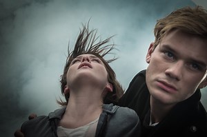 Sie sind jung, ihre Liebe ist unendlich und ihr Schicksal verhängnisvoll... ... Mit "Fallen - Engelsnacht" kommt endlich der von Fans heißersehnte erste Teil der internationalen Bestseller-Reihe auf die große Leinwand. Zwei gefallene Engel kämpfen um die Zuneigung einer jungen Dame und entfesseln einen Kampf zwischen Himmel und Hölle - jetzt Tickets sichern: https://www.cinecitta.de/de/Fallen-Engelsnacht-3556.html | CINECITTA' Multiplexkino - Nürnberg