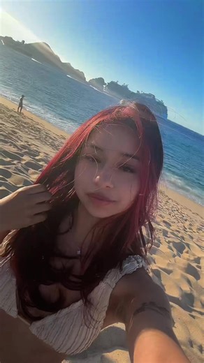 Katsaccountgothacked (@katbeenhacked)’s videos with original sound - polina