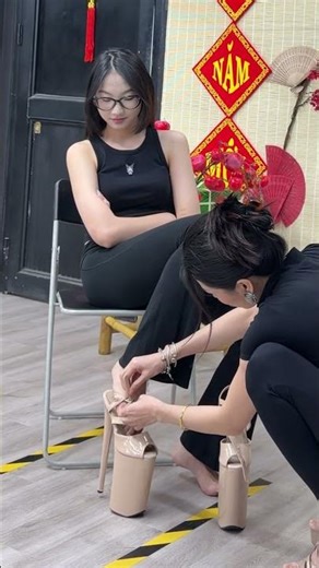 Bảo Châu Takes on the 26 cm Shoe Challenge