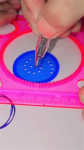🌟 Watch This Spirograph Spin to Perfection #games #spirograph #shorts
