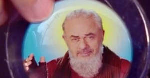 Fratelli di Crozza, il premier Conte svela la sua devozione per Padre Pio. Ecco come reagisce il Santo - Il Fatto Quotidiano