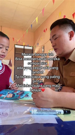 Benarkan bapak ibu??? mereka mau nulis aja udah bangga dan bersyukur❤️ #gurusd #gurumuda #gurutiktok #CicipRasaKuliner
