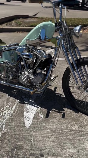 Custom Harley-Davidson Chopper - Malibu Honey